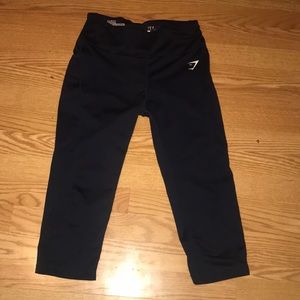 Gym shark leggings